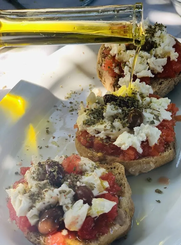 Arolithos: Discover Crete… by Cooking!