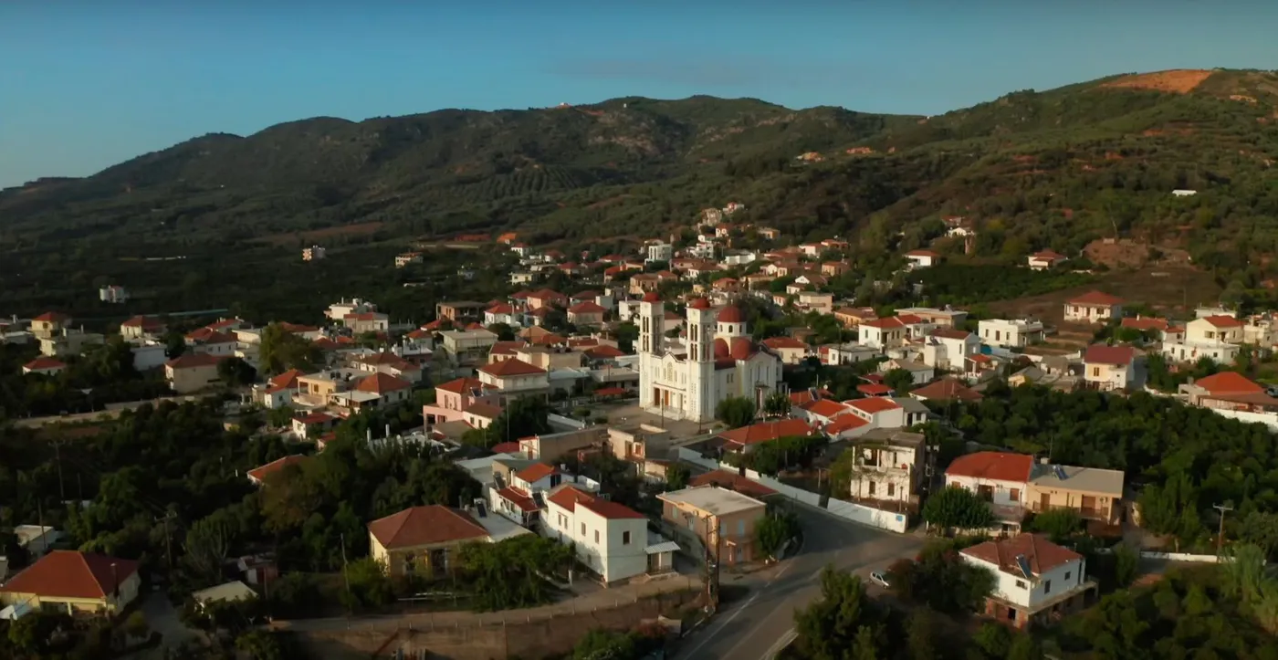 Fournes: Nestled at the Foot of the White Mountains