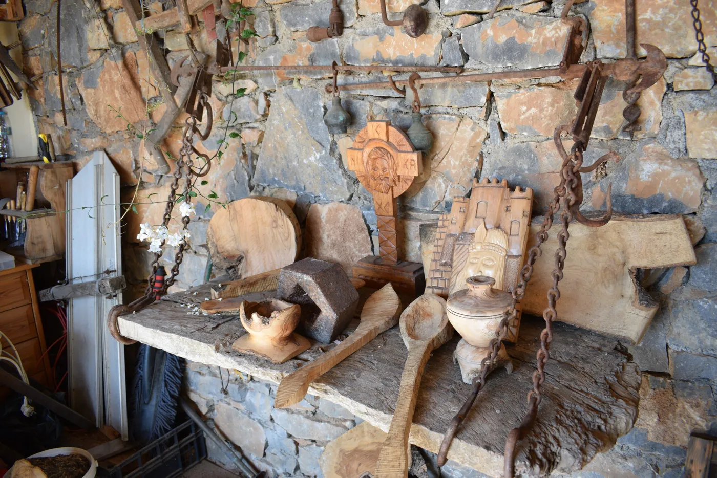 Lasinthos Eco Park: Become a Carpenter for a While!