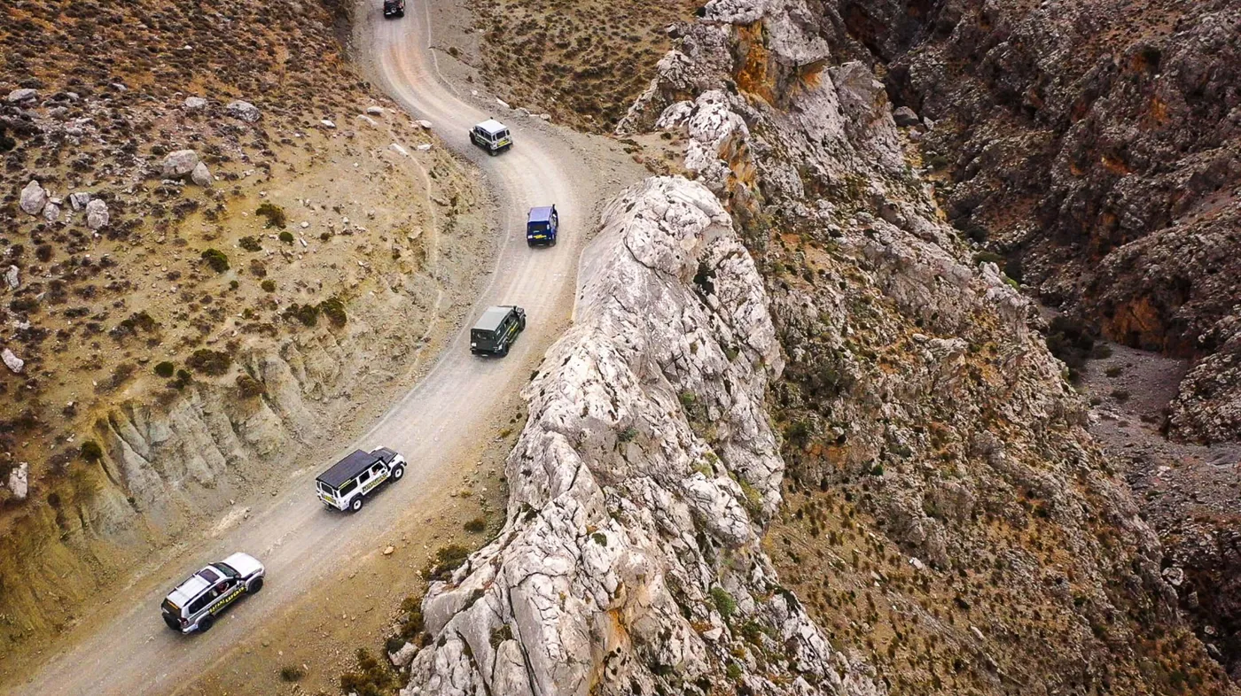 Safari Experts: Jeep safari with a guide – An experience you can’t miss!