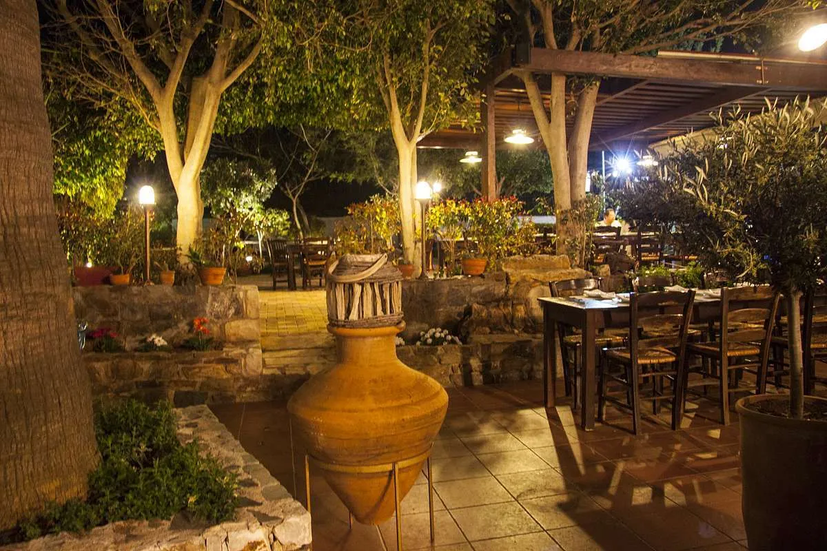 Nymfi Restaurant: Cretan flavours with a modern twist in Agia Marina