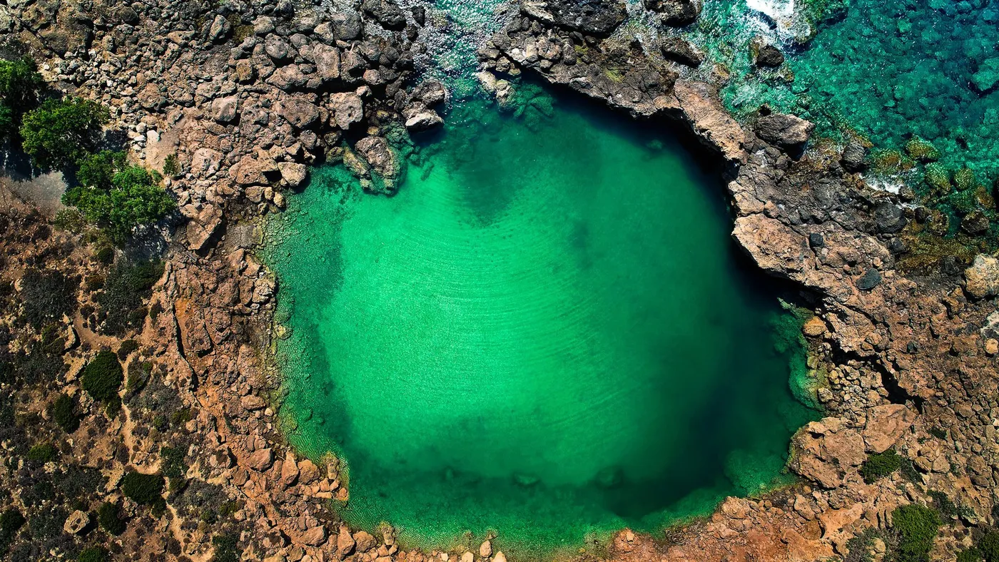 Voulolimni: A Sea That Feels Like a Lake — or Even a Pool!