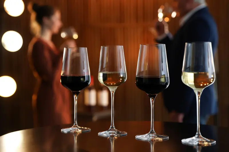 Cretan Wine Gallery: Cretan Wines Meet the Public at the Loggia