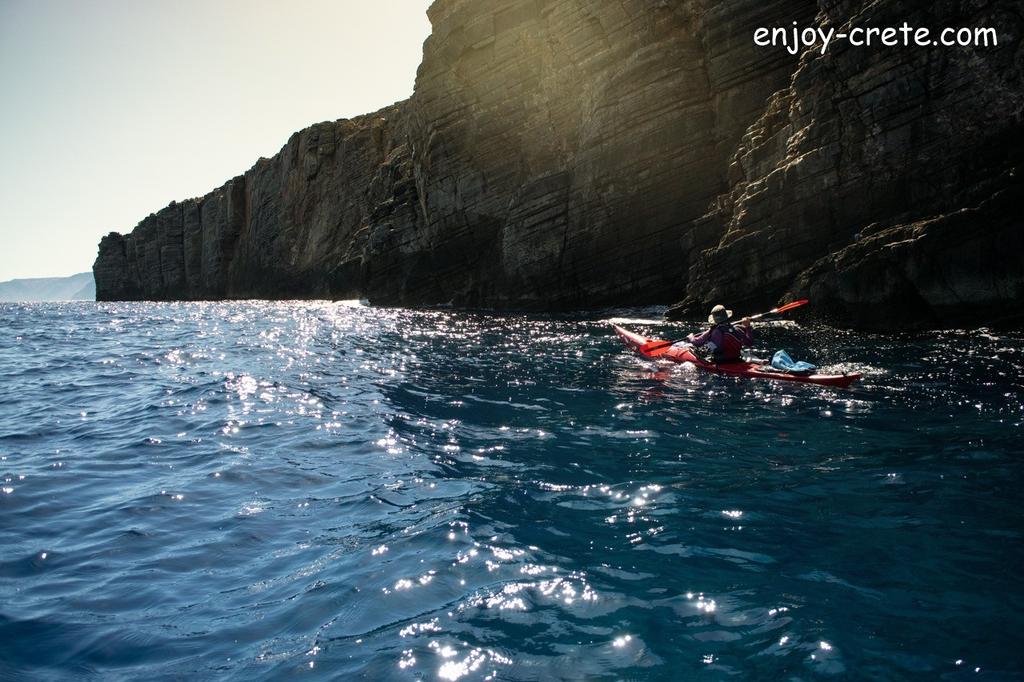 Enjoy Crete: Θαλάσσιο Καγιάκ μέχρι την Ψείρα Λασιθίου