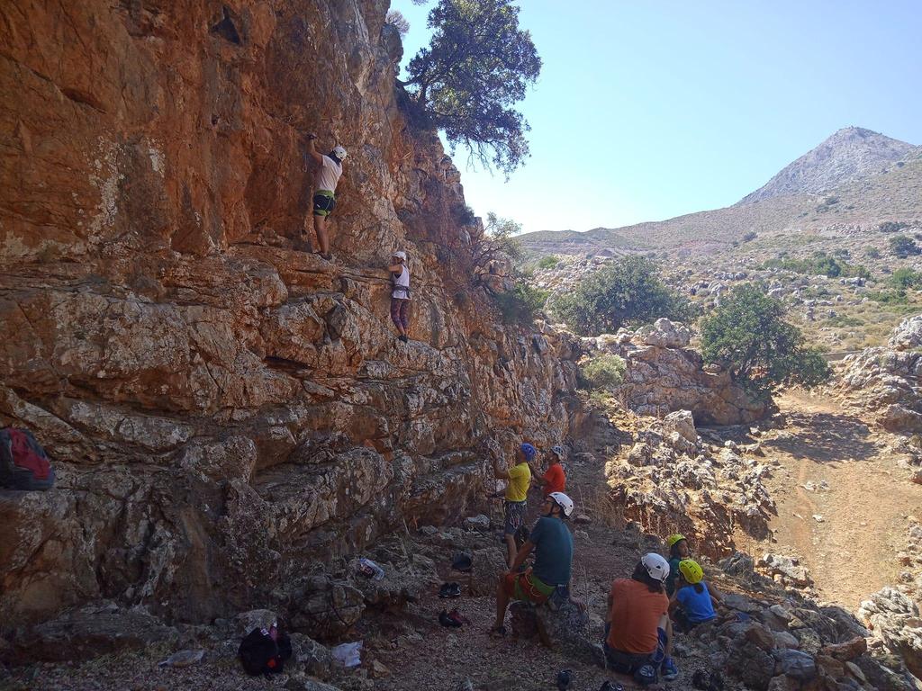 Cretan Adventures: Rock climbing στο Βουλισμένο Αλώνι