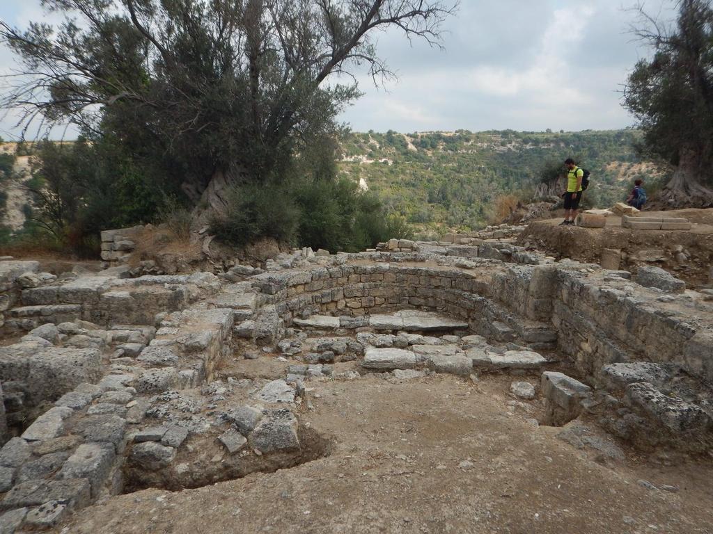 Cretan Adventures: Trekking the Path from Ancient Eleftherna to Margarites