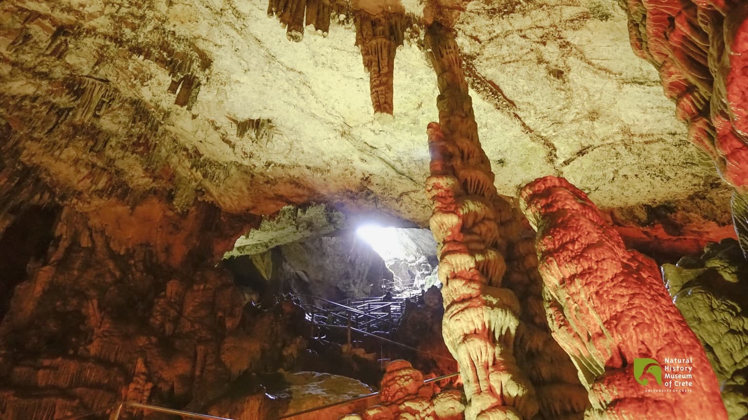 6+1 Caves in Crete You Shouldn’t Miss!