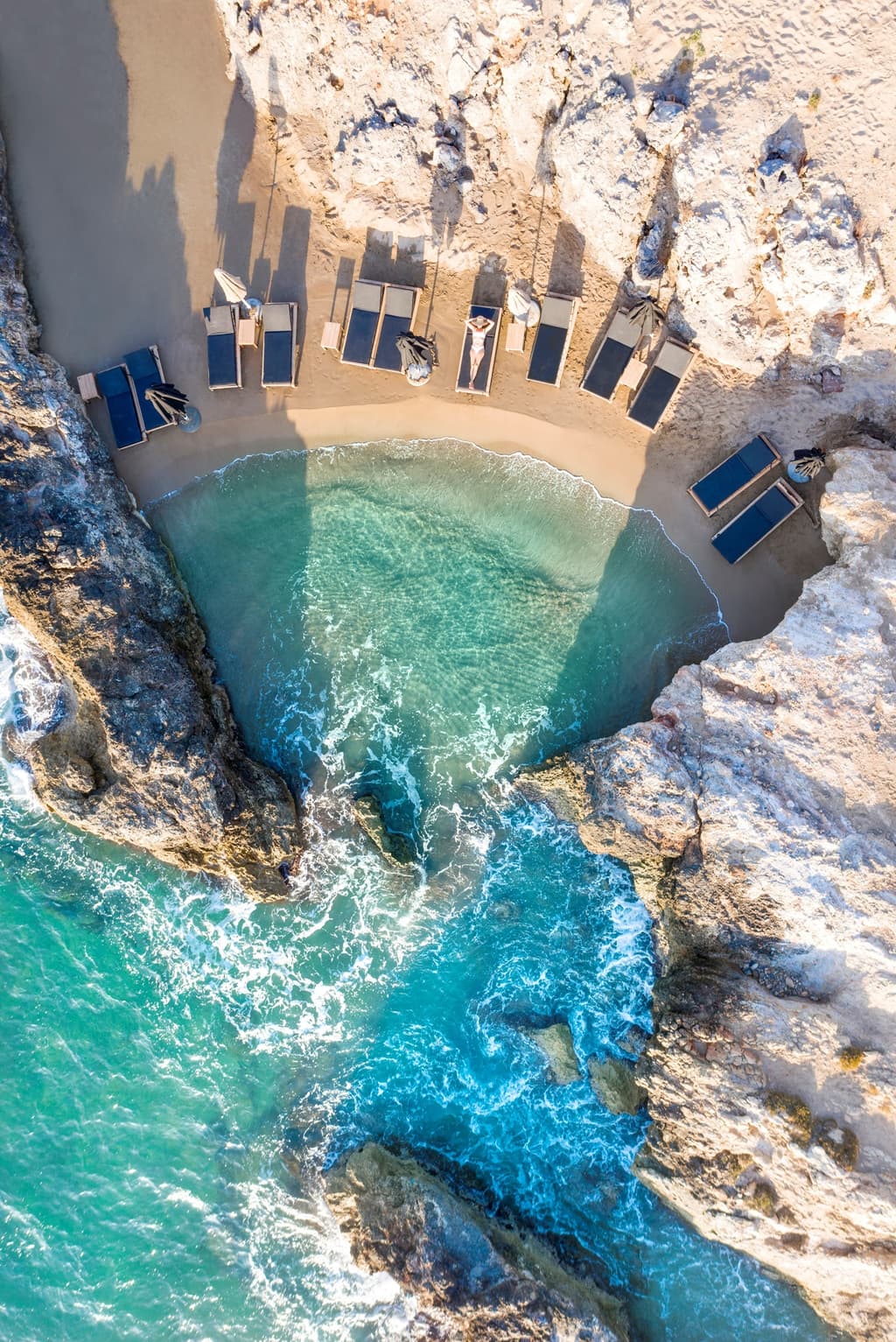 Χερσόνησος: Beach bar και θαλάσσια σπορ στην παραλία της Χερσονήσου!