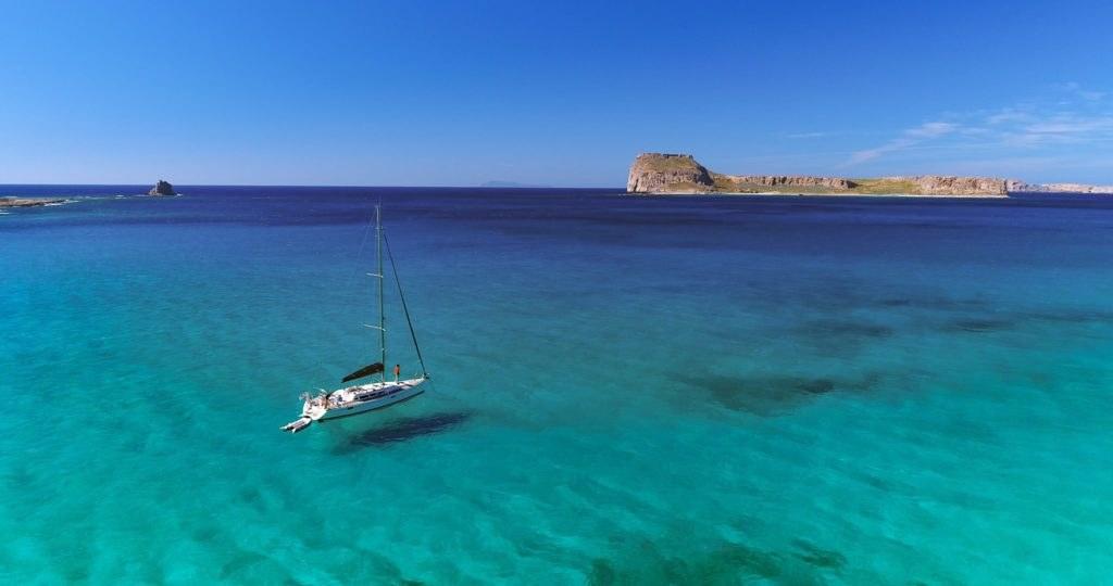 Falasarna Sailing: Private Sailing Cruise to Gramvousa from Kissamos Port