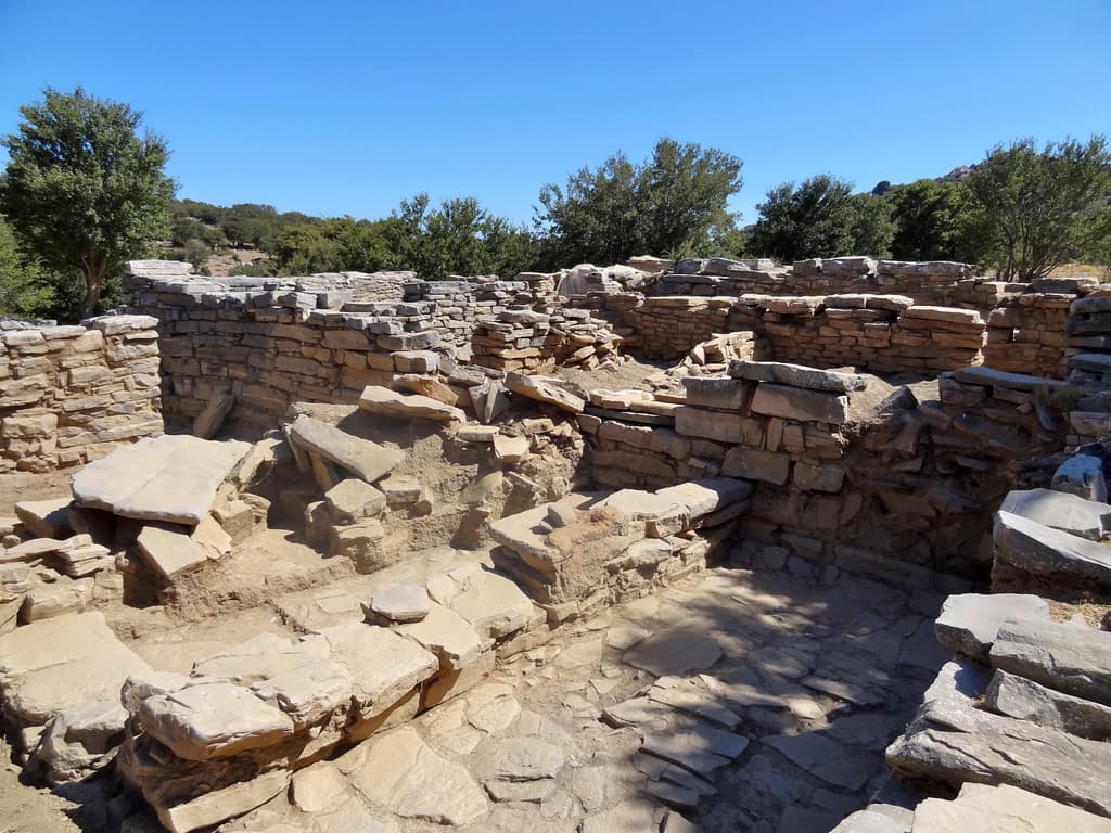 Αρχαία Ζώμινθος: Το μινωικό ανάκτορο - "διαμάντι"