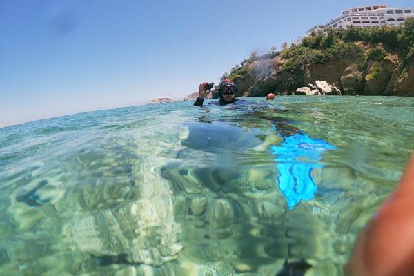 Snorkeling στον κόλπο του Μονοναύτη από το Aquadive