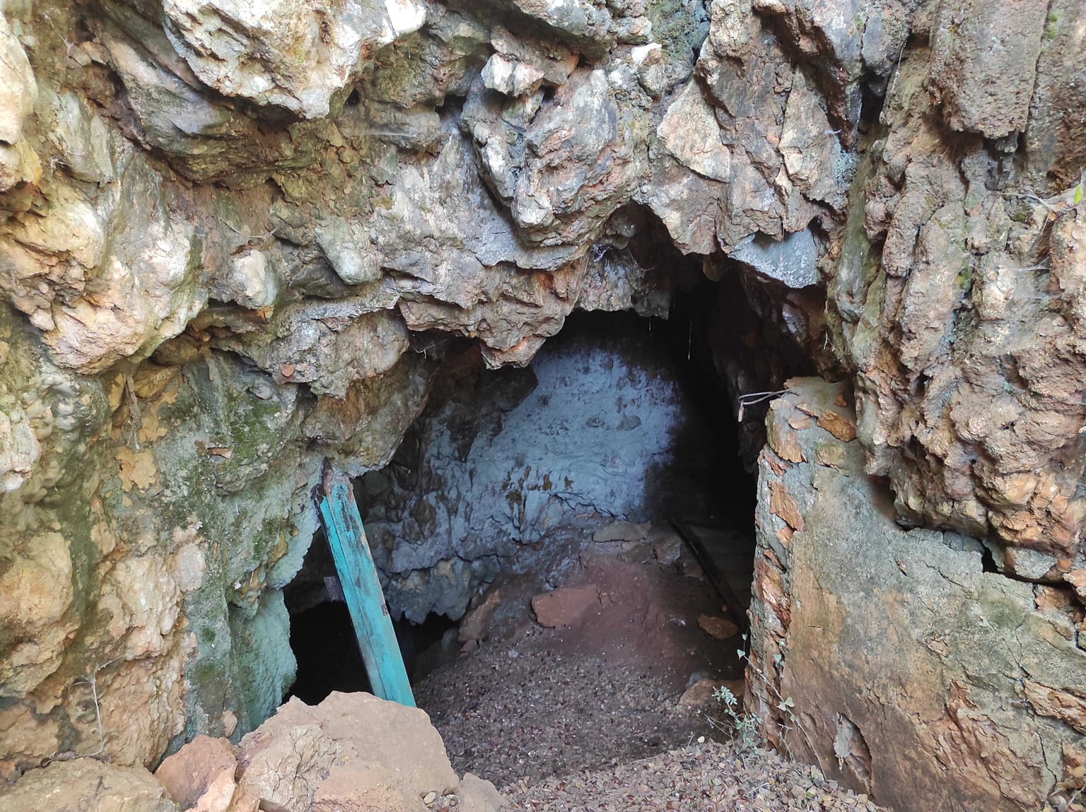 Doxa Cave