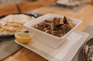 "Arismari and Varsamo": Traditional Cretan cuisine with love and passion!