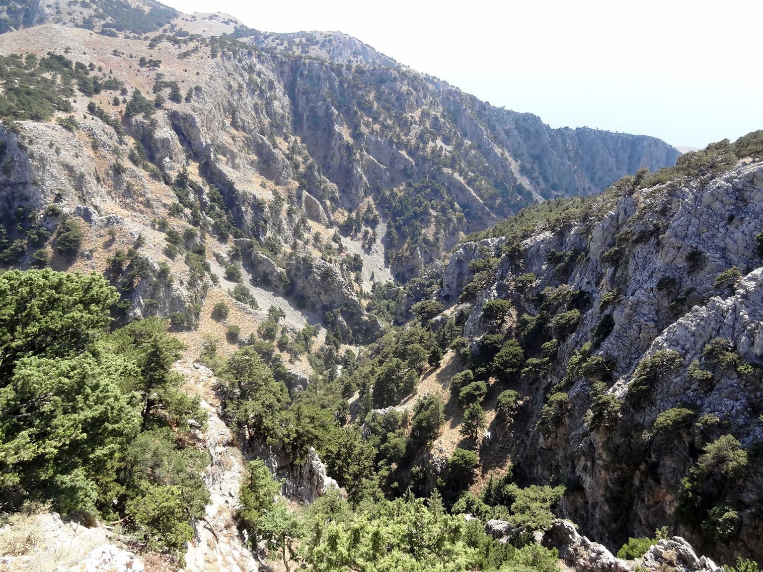 Traverse the Imbros Gorge!