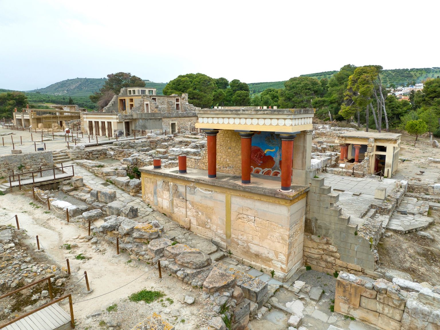 A Full Day Adventure in Knossos