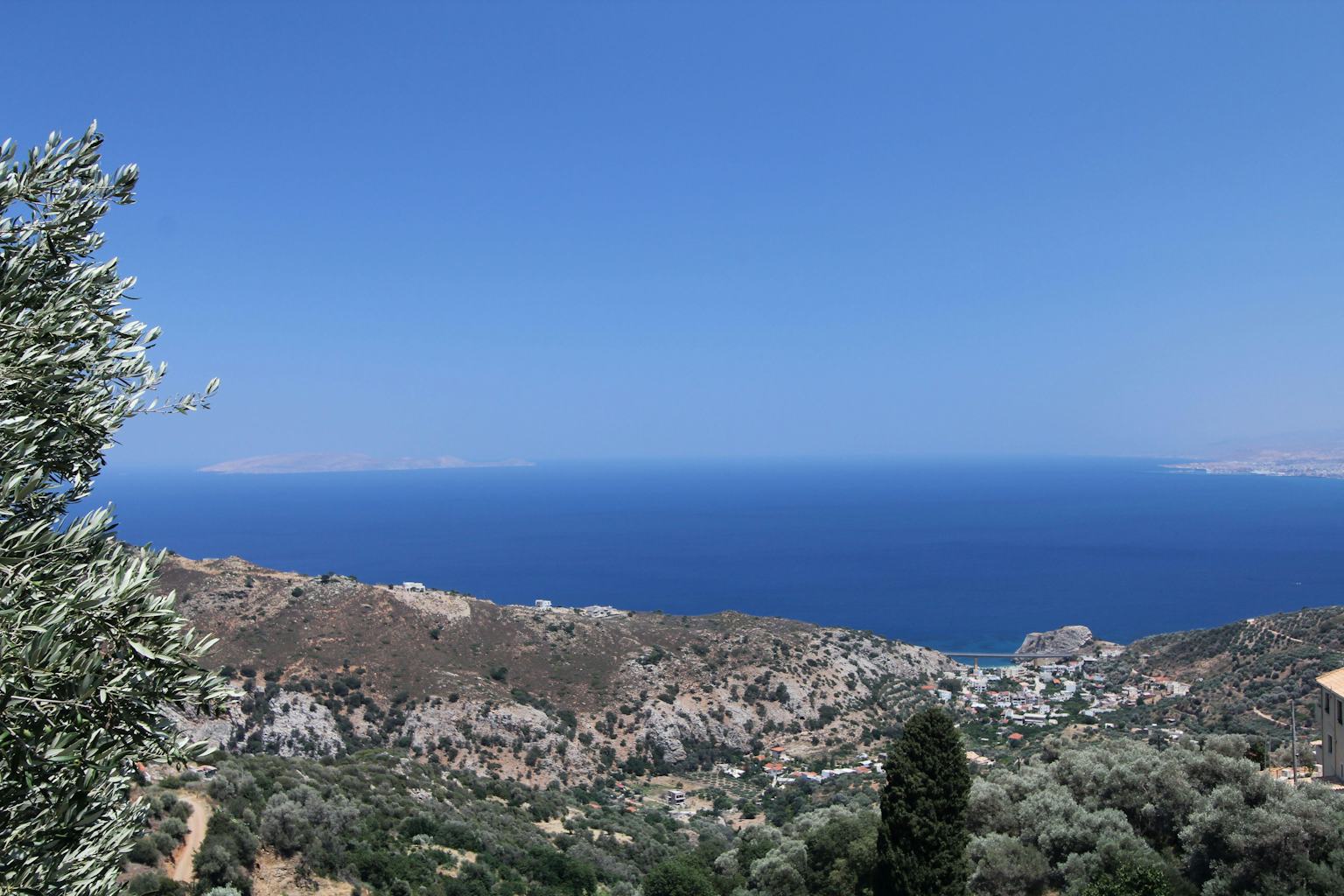 Rogdia: Savour a Spectacular View of Heraklion