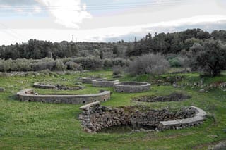 Αποκόρωνας: Στην αγκαλιά των Λευκών Ορέων