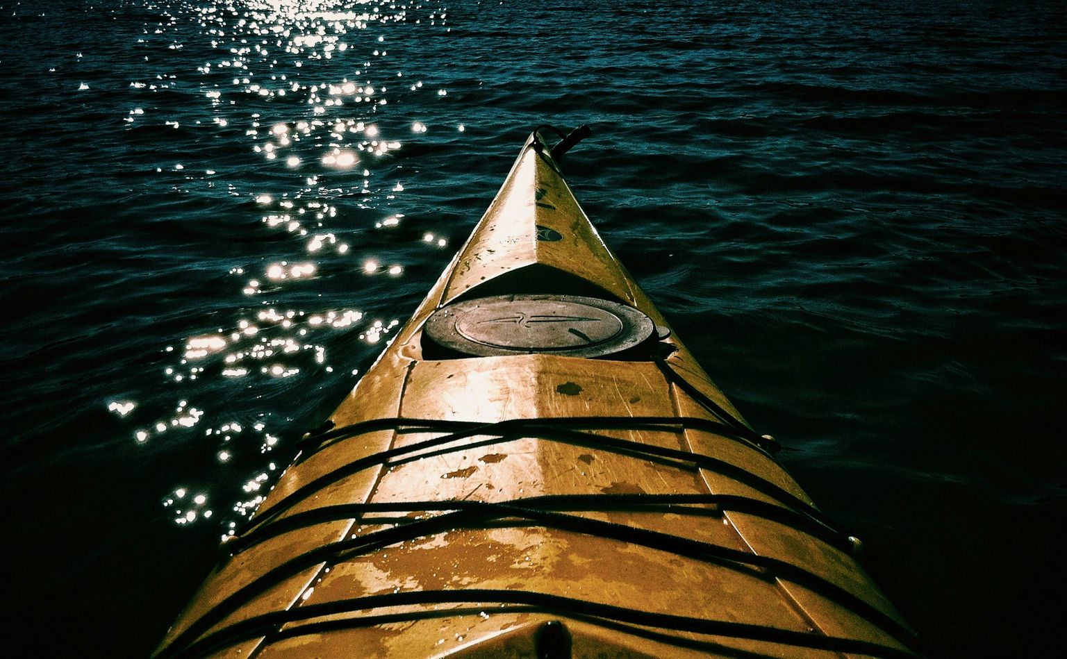 Kayaking to Psira