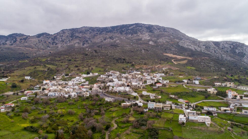 Νίθαυρη: ένα «ζωντανό» χωριό του Αμαρίου!