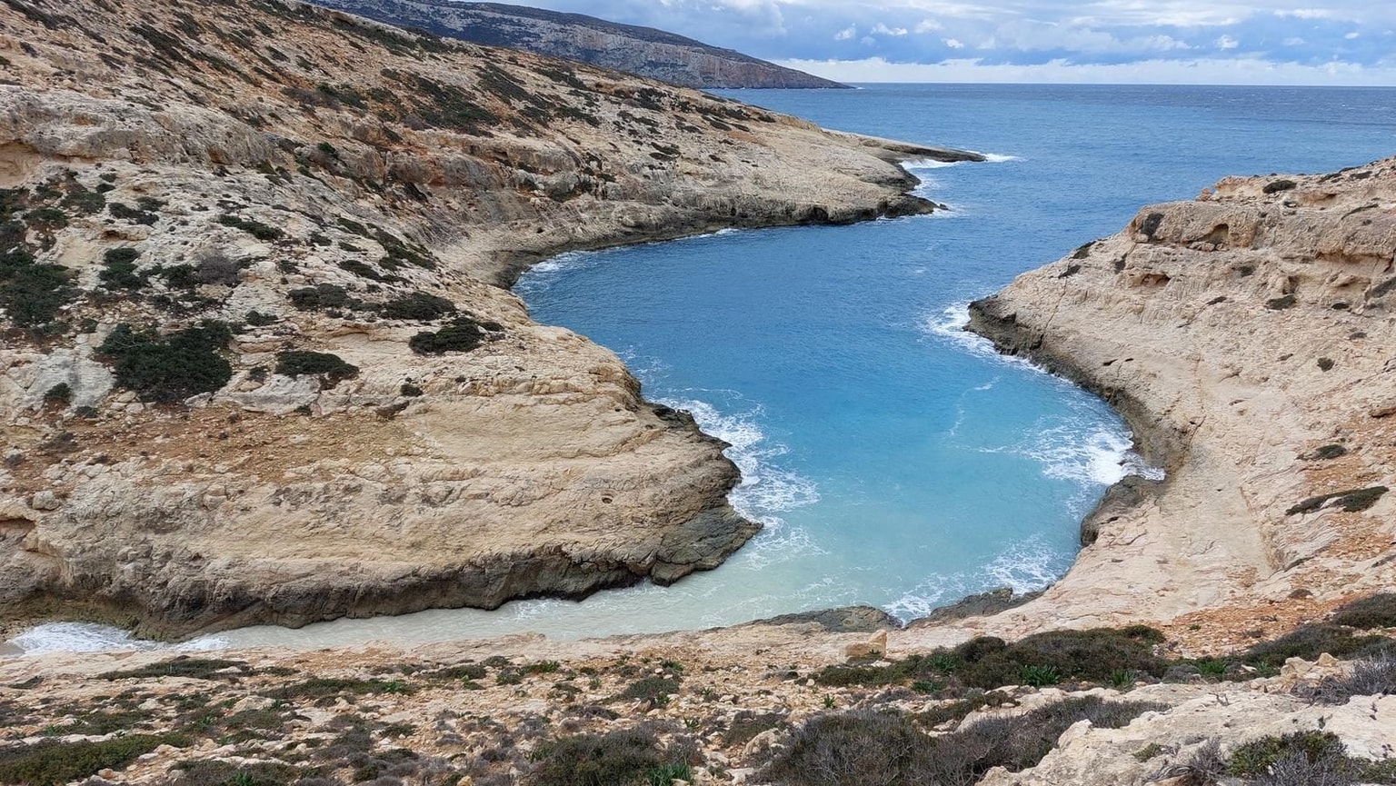 Πεζοπορία από τα Μάταλα στην παραλία Βαθύ