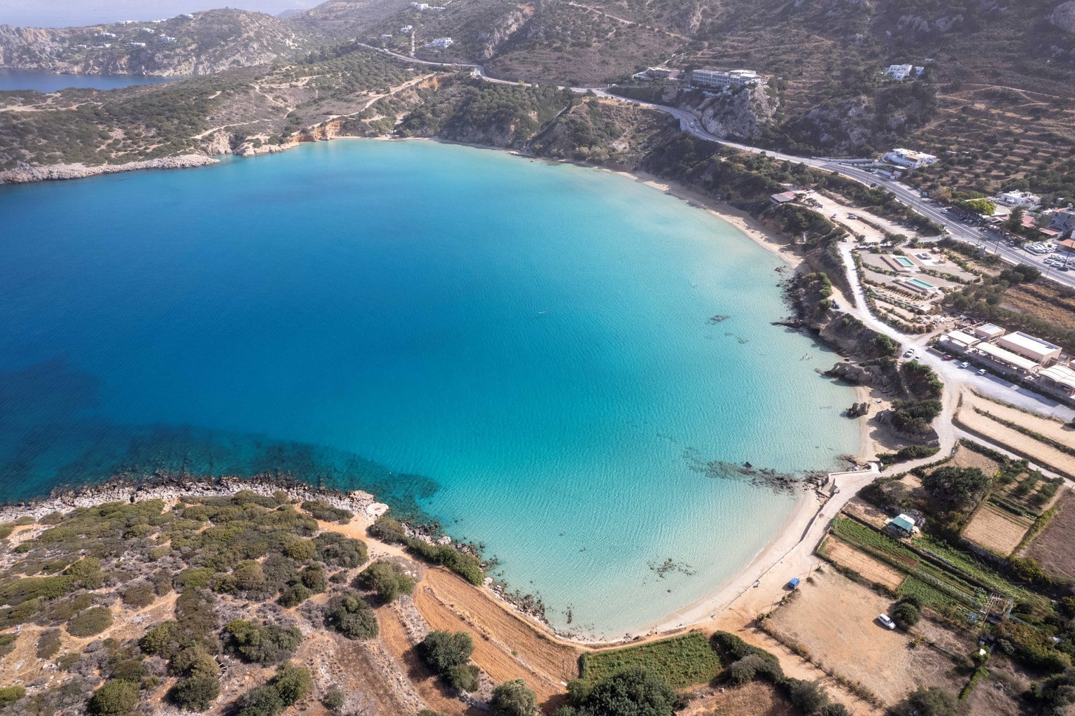 Το Καλό Χωριό με τις πανέμορφες παραλίες!