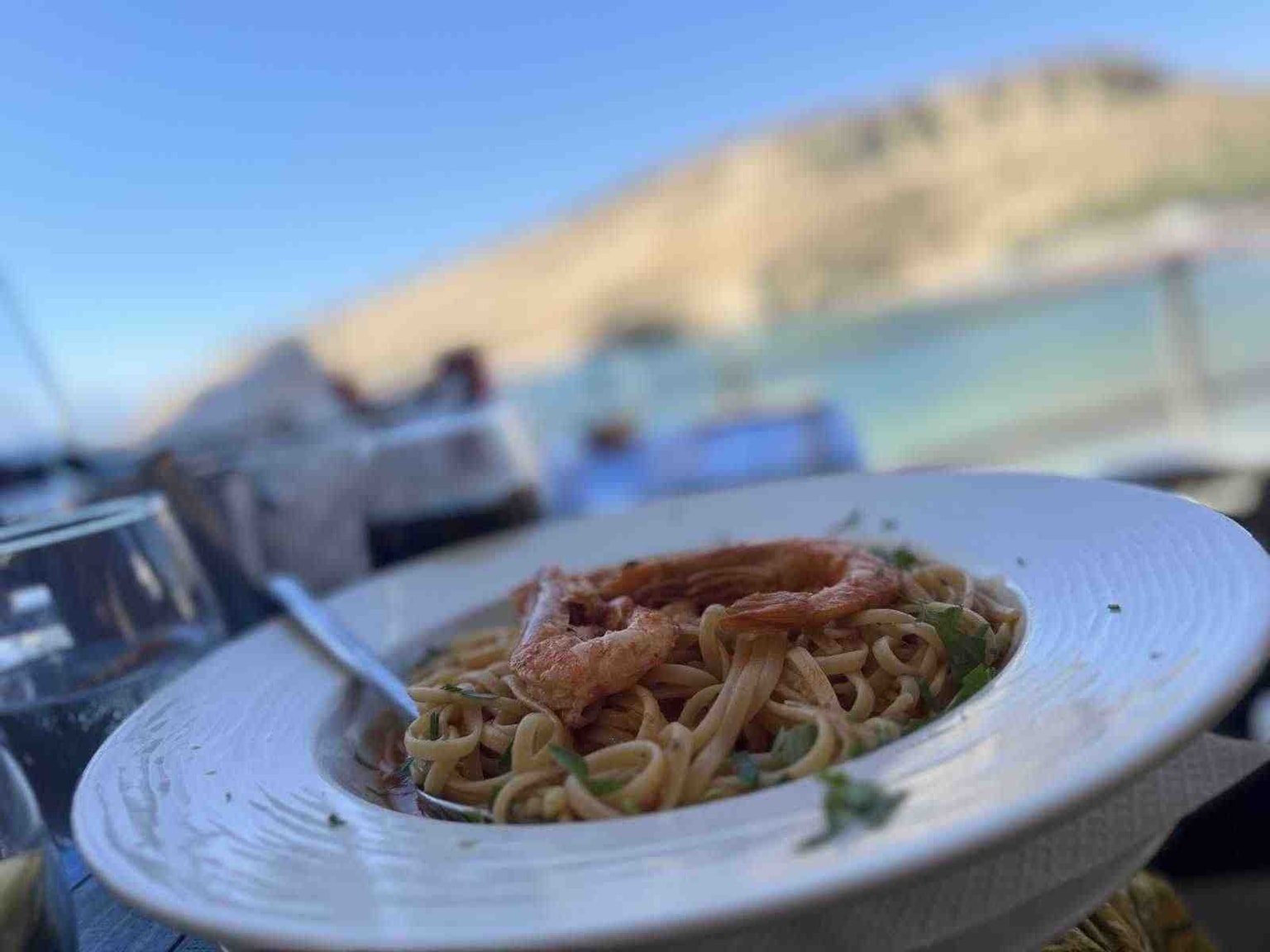 "2 friends Seaside Restaurant": Ένας σταθμός γαστρονομικής εμπειρίας!