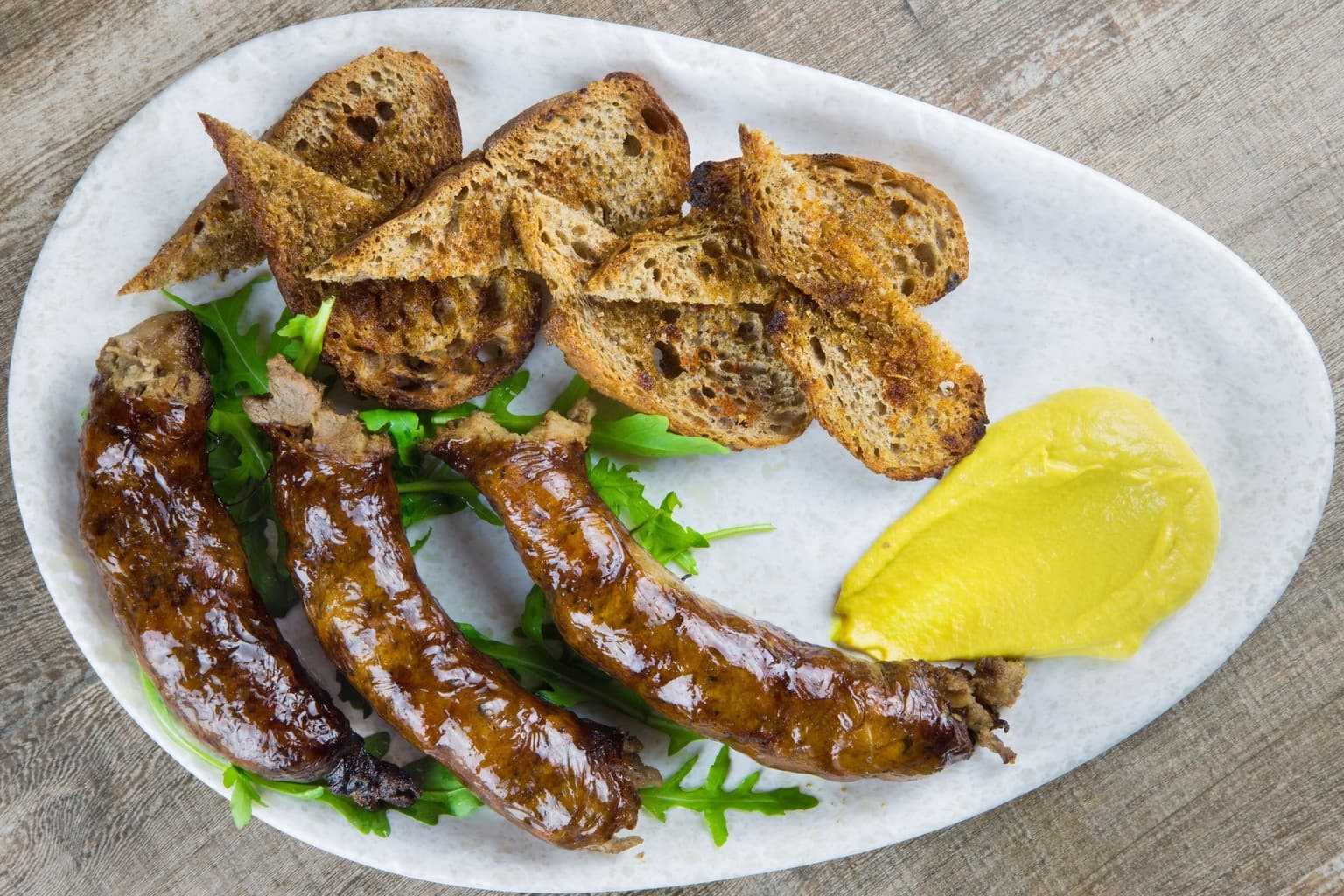 10 επιλογές για παραδοσιακό φαγητό σε ιδιαίτερα σημεία στα Χανιά