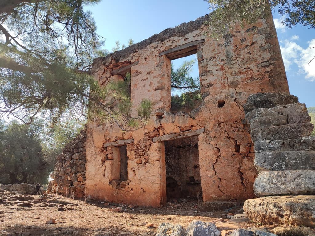 Aradena: Discover It with the Rethymno Mountaineering Club