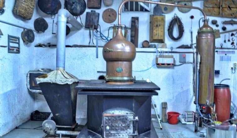 A Hike That Ends at a Rakokazano